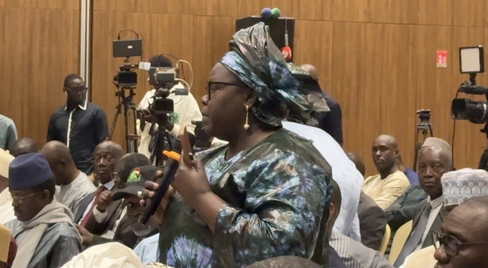 Récépissés de partis bloqués : Aminata Assome Diatta interpelle le ministre de l’Intérieur, Bamba Cissé rassure...