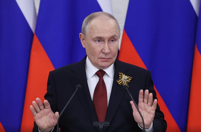 Poutine ne souhaite rencontrer Zelensky “qu’après la conclusion d’un accord de paix”
