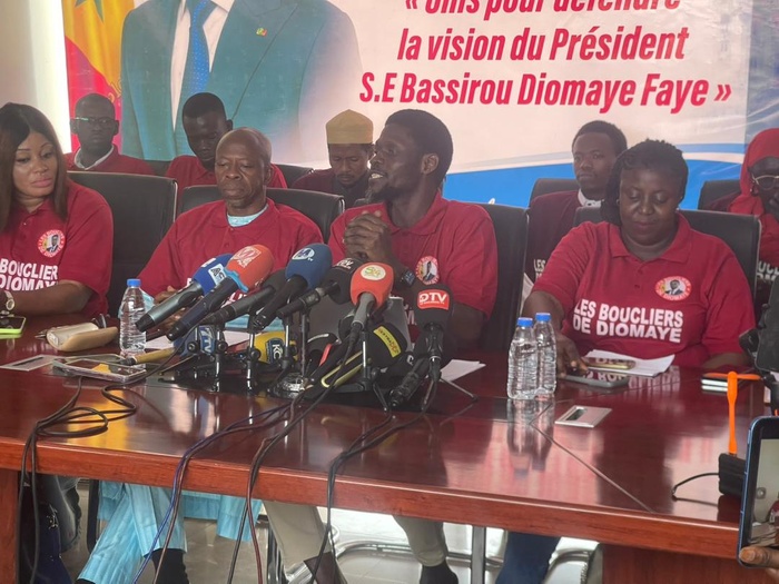La plateforme "Les Boucliers Diomaye" dénonce un « acharnement » contre le président Bassirou Diomaye Faye