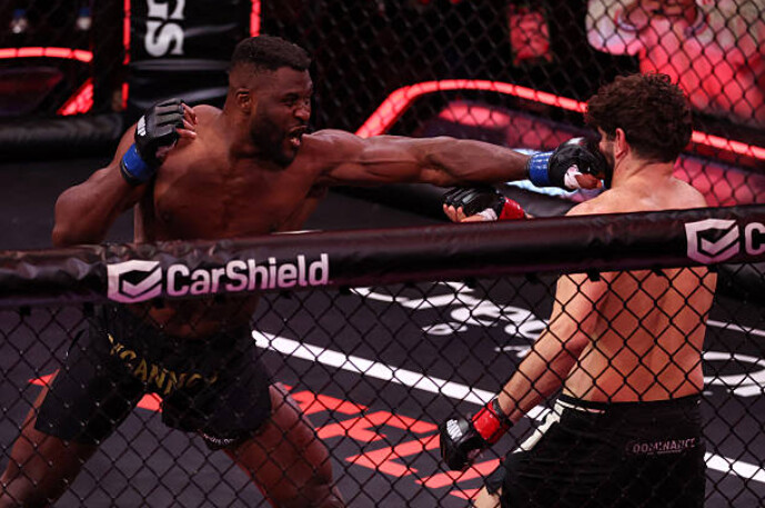 MMA : Le champion Camerounais Francis Ngannou met KO son adversaire Philippe Lins dès le 1er round