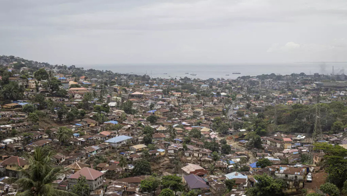 Sierra Leone: ce que l’on sait de l’accord sur les migrants expulsés par les États-Unis Sierra Leone: ce que l’on sait de l’accord sur les migrants expulsés par les États-Unis