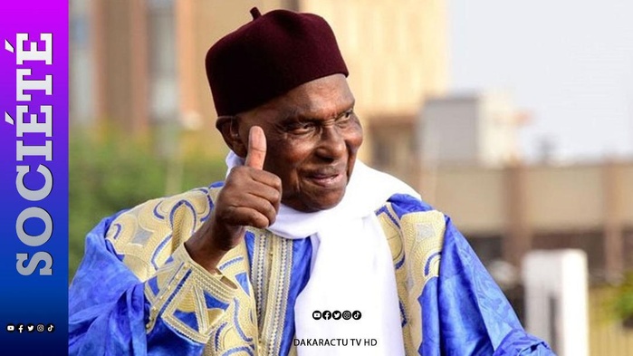 ABDOULAYE WADE : CENT ANS DE MÉMOIRE SÉNÉGALAISE ( Par Oumou Wane)