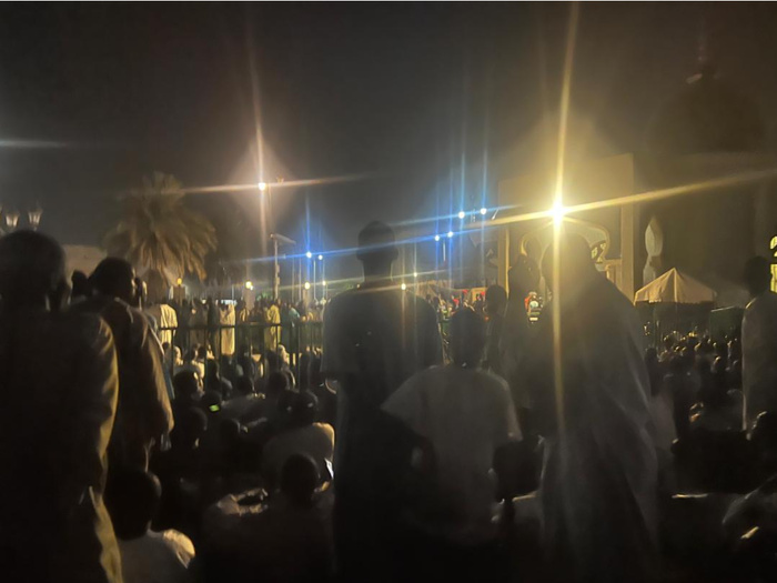 TOUBA- Inhumation nocturne et émouvante de Serigne Cheikh Saliou Mbacké / Le bâtisseur rejoint son guide et père Serigne Saliou TOUBA- Inhumation nocturne et émouvante de Serigne Cheikh Saliou Mbacké / Le bâtisseur rejoint son guide et père Serigne Saliou