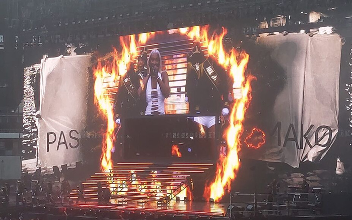 « Au niveau d’un show à la Beyoncé » : Aya Nakamura dompte le Stade de France et réunit 220 000 spectateurs en trois jours