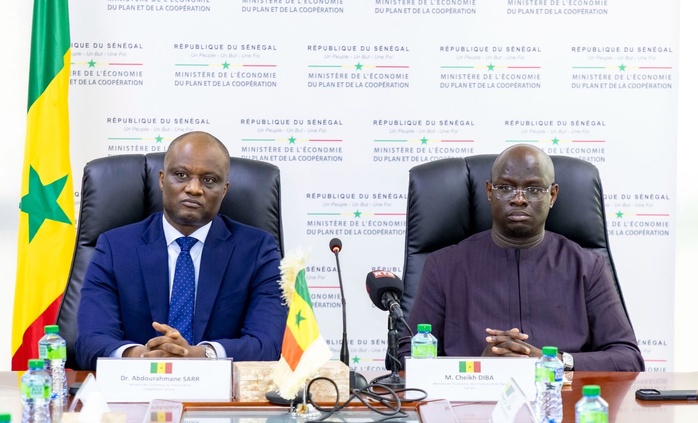 Abdourahmane Sarr passant le témoin à Cheikh Diba : « J’ai servi selon mes convictions…mais les politiques publiques ne doivent pas être réinventées à chaque changement d’équipe »