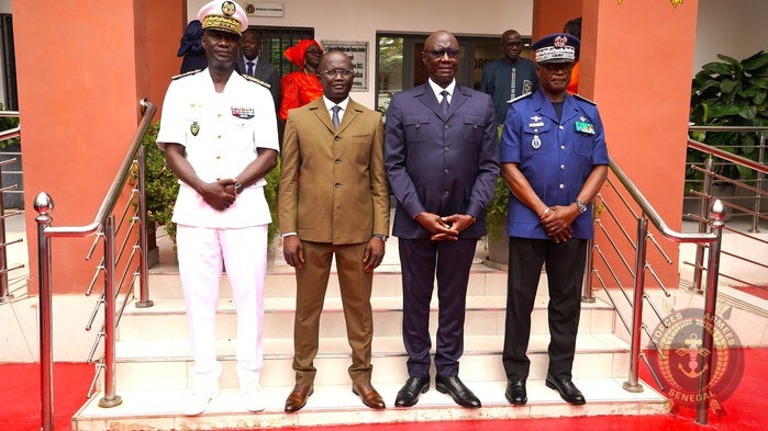 Passation de service au ministère des Forces armées : Général Birame Diop met en avant son bilan, Yankhoba Diémé promet de renforcer l’action sociale Passation de service au ministère des Forces armées : Général Birame Diop met en avant son bilan, Yankhoba Diémé promet de renforcer l’action sociale