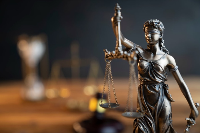 « Quand la toge sert la politique ! » ( Par Ben DIA sur la porosité des sphères académiques et politiques ) « Quand la toge sert la politique ! » ( Par Ben DIA sur la porosité des sphères académiques et politiques )