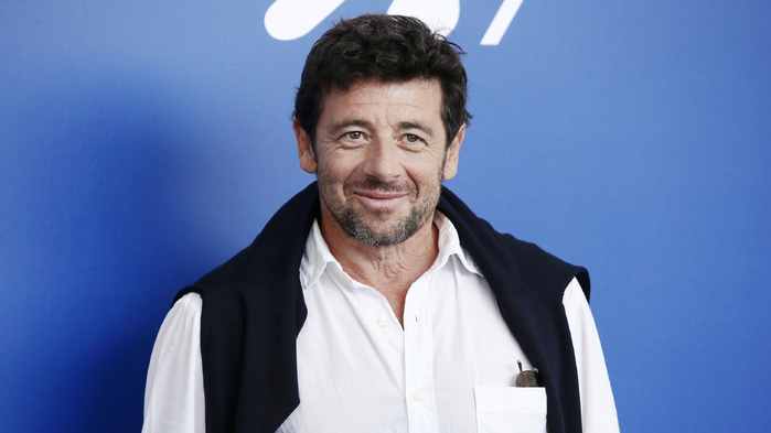 Agressions sexuelles du chanteur Patrick Bruel contre des masseuses: son contrôle judiciaire lui interdit de fréquenter les salons de massage