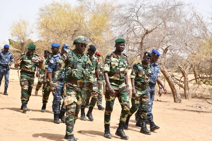 Centre de Dodji : les Armées clôturent leur campagne semestrielle de tirs sous la présidence du CEMGA, Oumar Wade