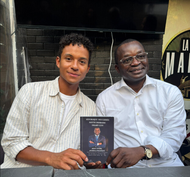 PARIS : Alioune Sarr dédicace son livre à la star américaine Jaafar Jackson et mobilise investisseurs, leaders internationaux...