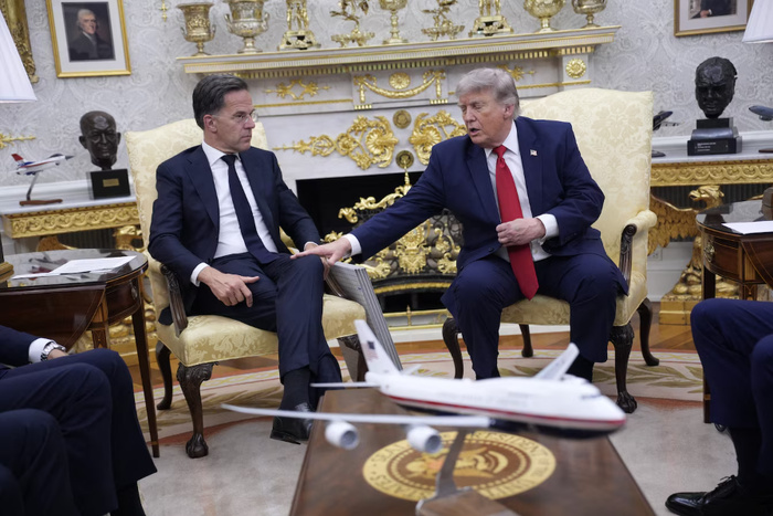 “Ils nous ont laissé tomber”: Trump s’en prend aux membres de l’Otan devant Mark Rutte