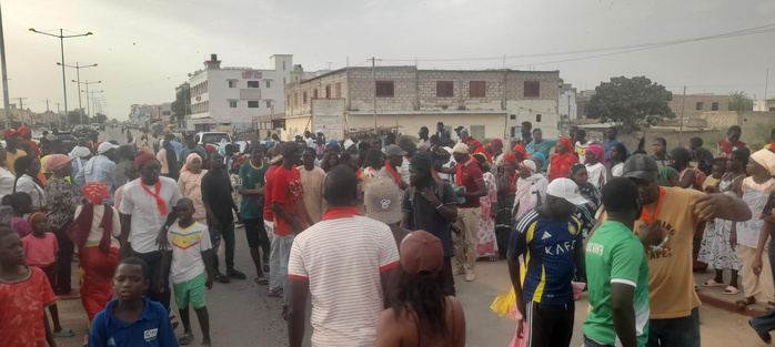 Thiès- rassemblement pour la reprise des travaux du canal de Nguinth: les maires empêchés de prendre la parole, le pupitre emporté...