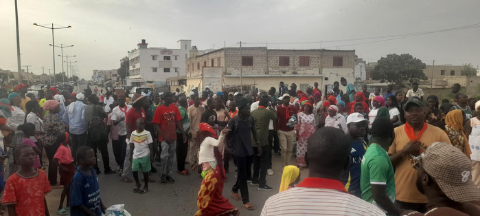 Thiès- rassemblement pour la reprise des travaux du canal de Nguinth: les maires empêchés de prendre la parole, le pupitre emporté...
