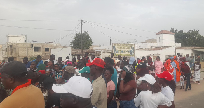 Thiès- rassemblement pour la reprise des travaux du canal de Nguinth: les maires empêchés de prendre la parole, le pupitre emporté...