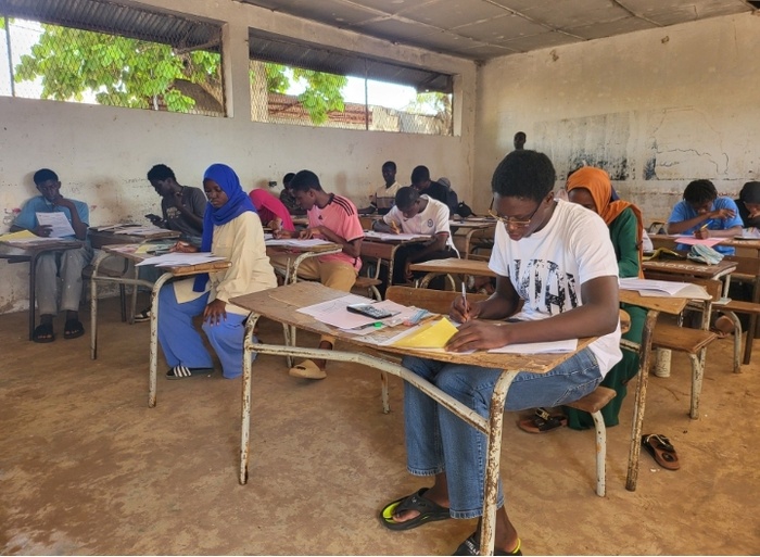 BAC à Kolda : Les 6.296 démarrent l'examen dans de bonnes conditions... BAC à Kolda : Les 6.296 démarrent l'examen dans de bonnes conditions...