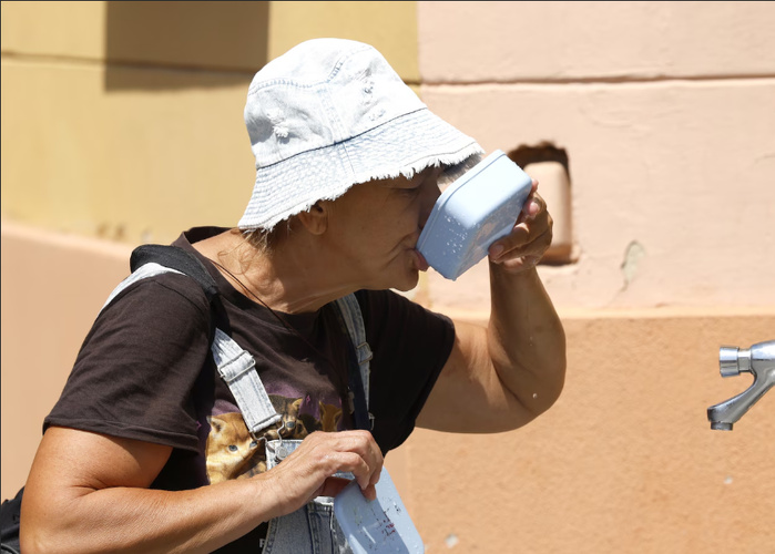 L’OMS organise une réunion de crise pour tirer des leçons de la canicule en Europe L’OMS organise une réunion de crise pour tirer des leçons de la canicule en Europe