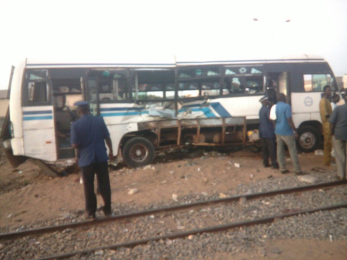 Accident entre un train et un minibus à Fass Mbao : un mort plusieurs blessés graves
