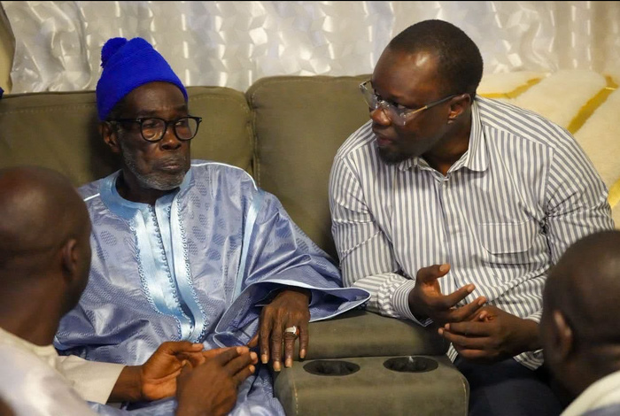 Décès de Serigne Abdou Bakhé Mbacké : Ousmane Sonko rend hommage au guide religieux de Guinguinéo