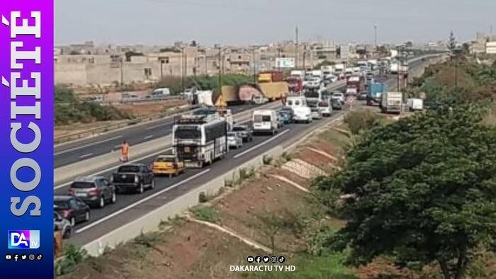 Trafic difficile à Diamniadio : Un bouchon de 5km bloque l’axe Dakar-AIBD