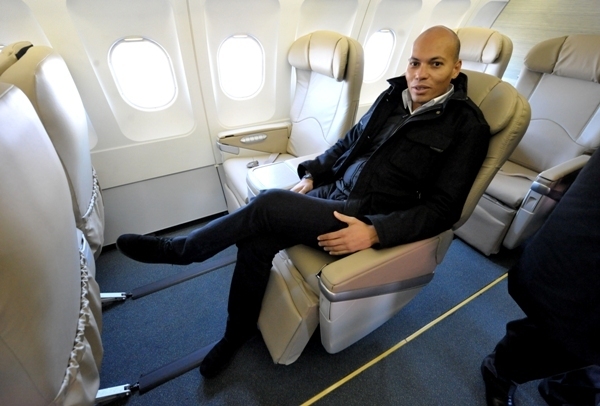 Libéré, Karim Wade s'envole à bord d'un Jet privé avec Me Madické Niang et le Procureur général du Qatar