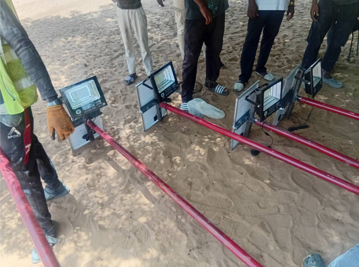 Linguère : le ministre Idrissa Samb offre un important lot de lampadaires à plusieurs villages du département