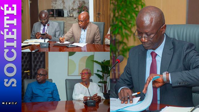 Crise de la presse : Le ministre de la Communication Bacary Sarr reçoit le CDEPS et promet des solutions aux difficultés du secteur Crise de la presse : Le ministre de la Communication Bacary Sarr reçoit le CDEPS et promet des solutions aux difficultés du secteur