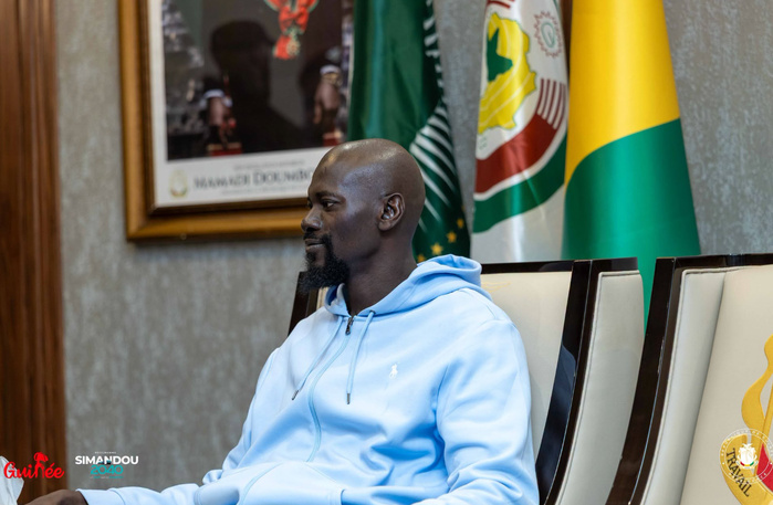 Guinée : le président Mamadi Doumbouya en congé annuel privé en Grèce