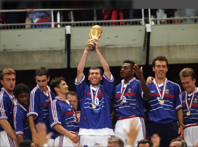 Des révélations tardives sèment le doute sur le sacre de la France en 98