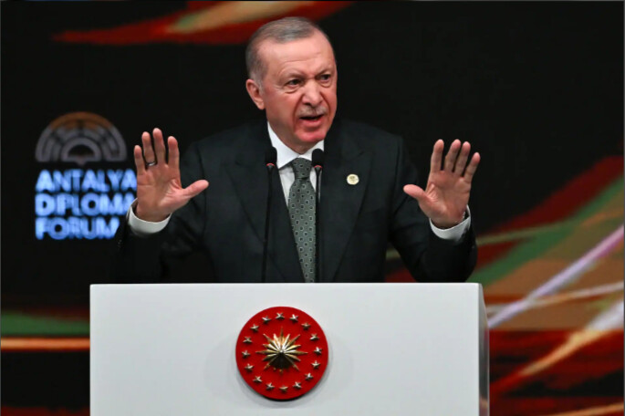 “Ils nous refusent depuis 53 ans”: Erdogan ne fait plus de l’UE une priorité
