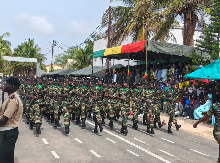 Saint-Louis : 1842 nouvelles recrues dont 86 femmes intègrent l’Armée sénégalaise