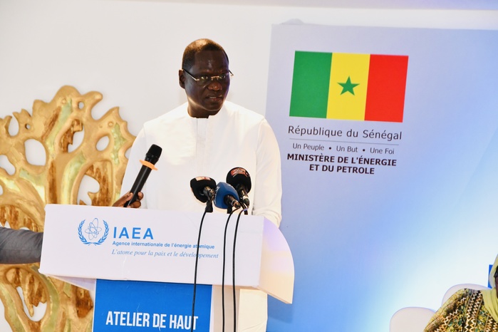 Énergie nucléaire au Sénégal : « La décision politique est prise, passons à l'action » (Dr Abdourahmane Diouf, ministre ) Énergie nucléaire au Sénégal : « La décision politique est prise, passons à l'action » (Dr Abdourahmane Diouf, ministre )