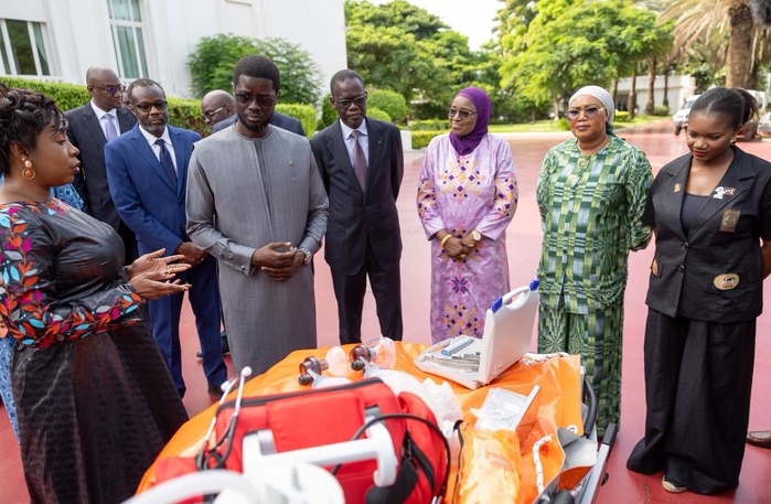 SANTÉ : 153 ambulances montées et équipées au Sénégal réceptionnées par le chef de l’État