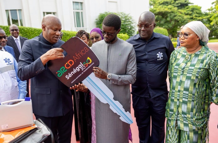 SANTÉ : 153 ambulances montées et équipées au Sénégal réceptionnées par le chef de l’État
