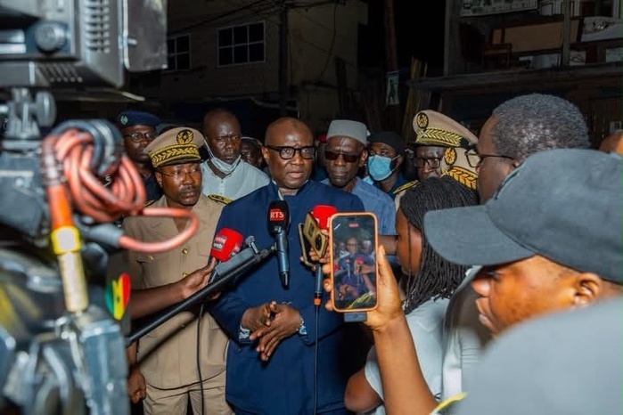Désencombrement à Dakar: Le MINT Mouhamadou Makhtar Cissé sur le terrain pour superviser les opérations Désencombrement à Dakar: Le MINT Mouhamadou Makhtar Cissé sur le terrain pour superviser les opérations