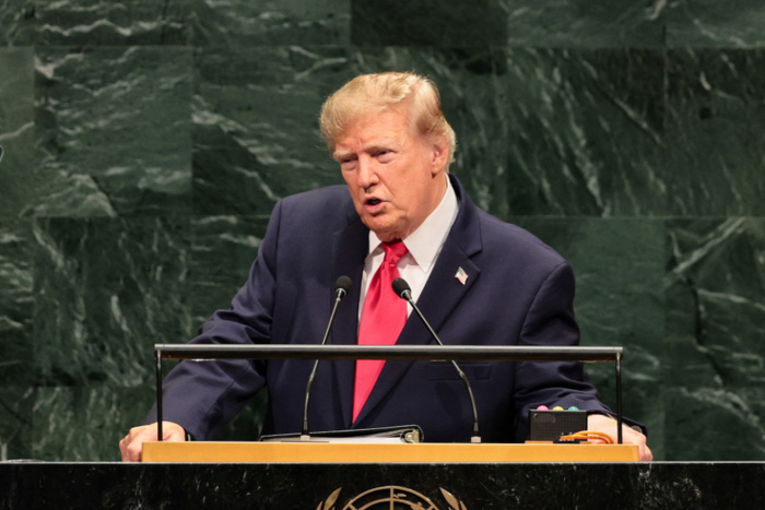 Trump rejette tout organe de régulation de l’IA Trump rejette tout organe de régulation de l’IA