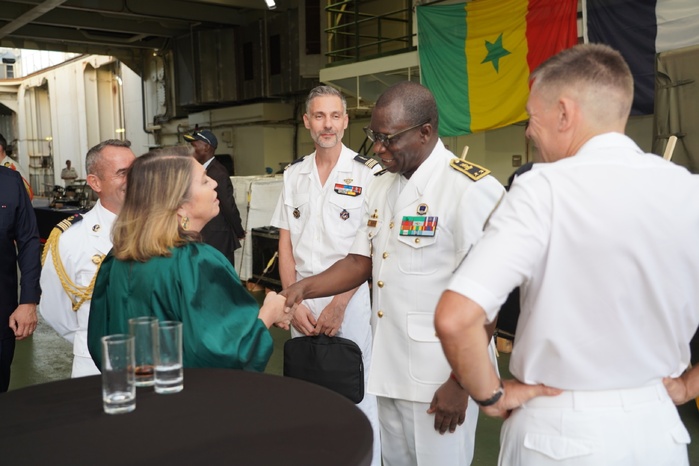 Coopération militaire : le porte-hélicoptères amphibie français « Mistral » a accosté  à Dakar  ce 2 octobre
