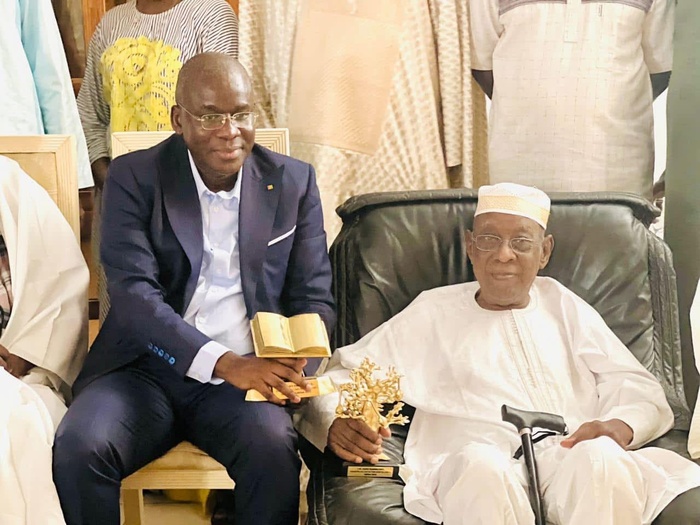 DÉCÈS DE L’ÉCRIVAIN AFRICAIN CHEIKH HAMIDOU KANE: La « confrérie des éveillés » perd une boussole.