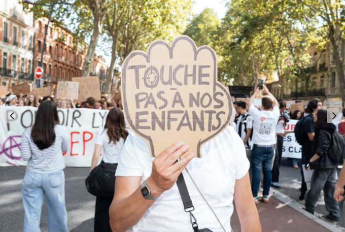 Colère des lycéens en France: l’usage des grenades assourdissantes suspendu