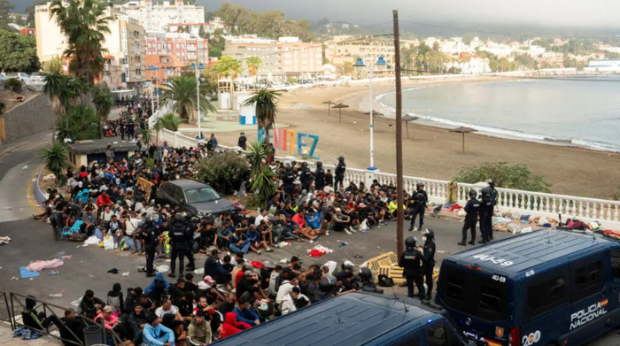 Ceuta: le dernier camp de migrants a été démantelé avant l'arrivée du roi d'Espagne Ceuta: le dernier camp de migrants a été démantelé avant l'arrivée du roi d'Espagne