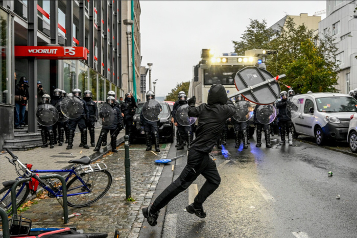 Des mineurs soupçonnés de violences lors de la manifestation du 9 octobre remis en liberté faute de places en IPPJ