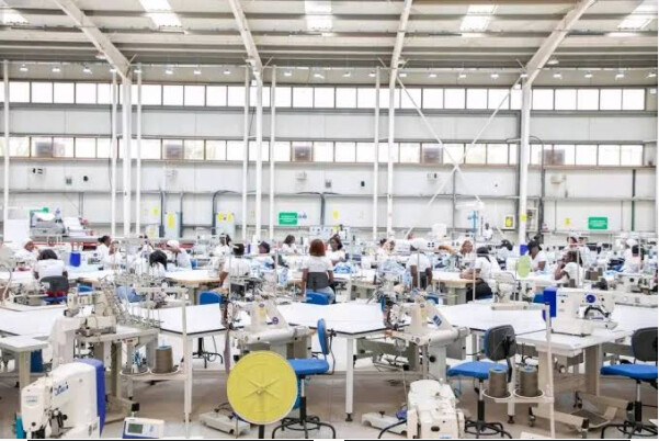 Centre d’usinage de Diamniadio : le projet qui fait craindre une marginalisation des artisans sénégalais