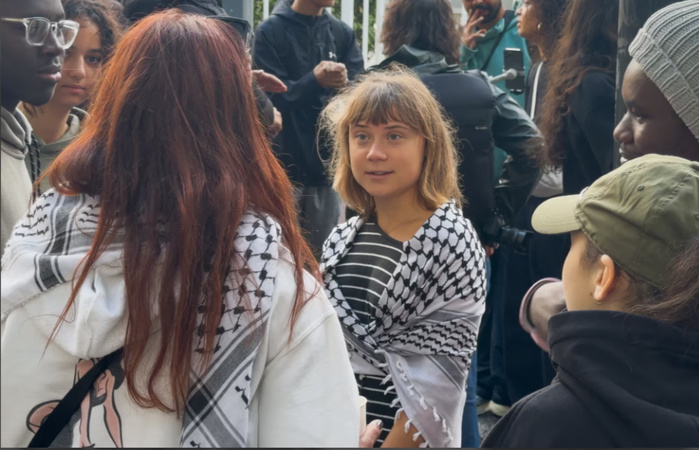 Greta Thunberg rejoint le mouvement lycéen à Saint-Denis Greta Thunberg rejoint le mouvement lycéen à Saint-Denis