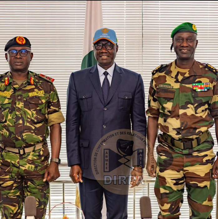 CEDEAO : le vice-amiral d’escadre Oumar Wade prend la tête du Comité des chefs d’état-major de la Défense