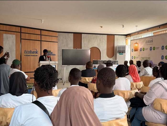 Ecobank Day 2026 : Le CEM Rufisque Ouest, vitrine d’un engagement triennal pour l’éducation numérique Ecobank Day 2026 : Le CEM Rufisque Ouest, vitrine d’un engagement triennal pour l’éducation numérique