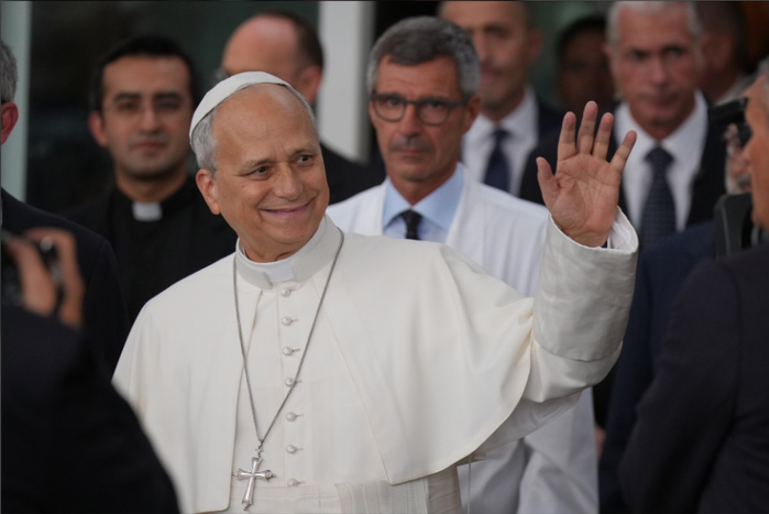 Le pape Léon XIV est sorti de l’hôpital