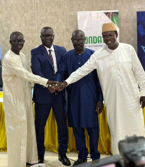 Le Port autonome de Dakar distribue 3 500 kits scolaires et octroie 10 bourses de formation à Poponguine-Ndayane