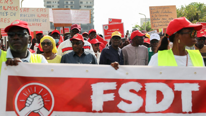Le Front syndical pour la défense du travail (FSDT) revendique un taux de suivi de 90 % pour la première journée de grève générale, observée ce mercredi. Dans un communiqué, le regrrevendique un suivi de 90 % et dénonce les « réquisitions illégales »