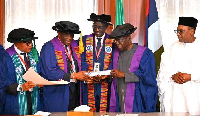Cinquantenaire- Abuja : Le WACP décerne un diplôme honorifique au Président de la République du Nigéria Bola Ahmed Tinubu.