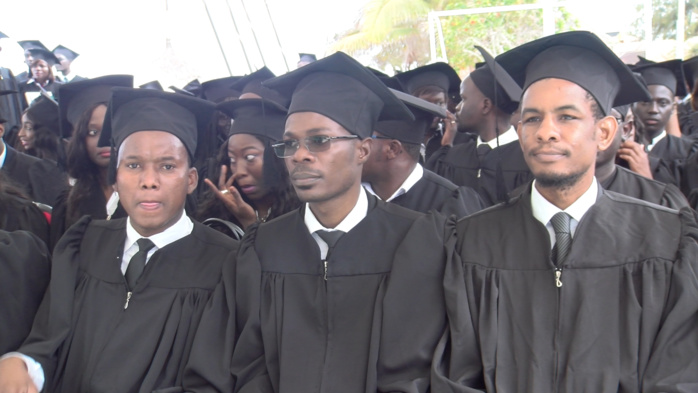 Cérémonie de remise de diplôme du CESAG 2016 : Près de 400 nouveaux diplômés prêts à l’emploi Cérémonie de remise de diplôme du CESAG 2016 : Près de 400 nouveaux diplômés prêts à l’emploi