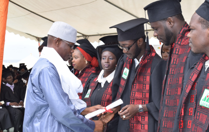 Cérémonie de remise de diplôme du CESAG 2016 : Près de 400 nouveaux diplômés prêts à l’emploi Cérémonie de remise de diplôme du CESAG 2016 : Près de 400 nouveaux diplômés prêts à l’emploi